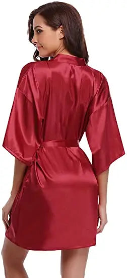 Emerald Grace – Satin Kimono Nightgown