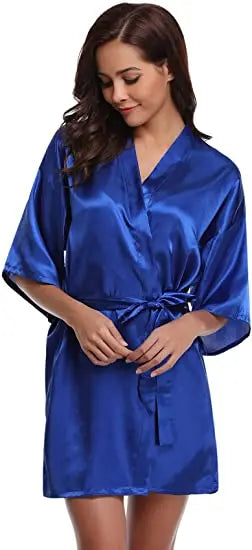 Emerald Grace – Satin Kimono Nightgown