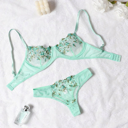 Maison Éternelle Embroidered Lace Set