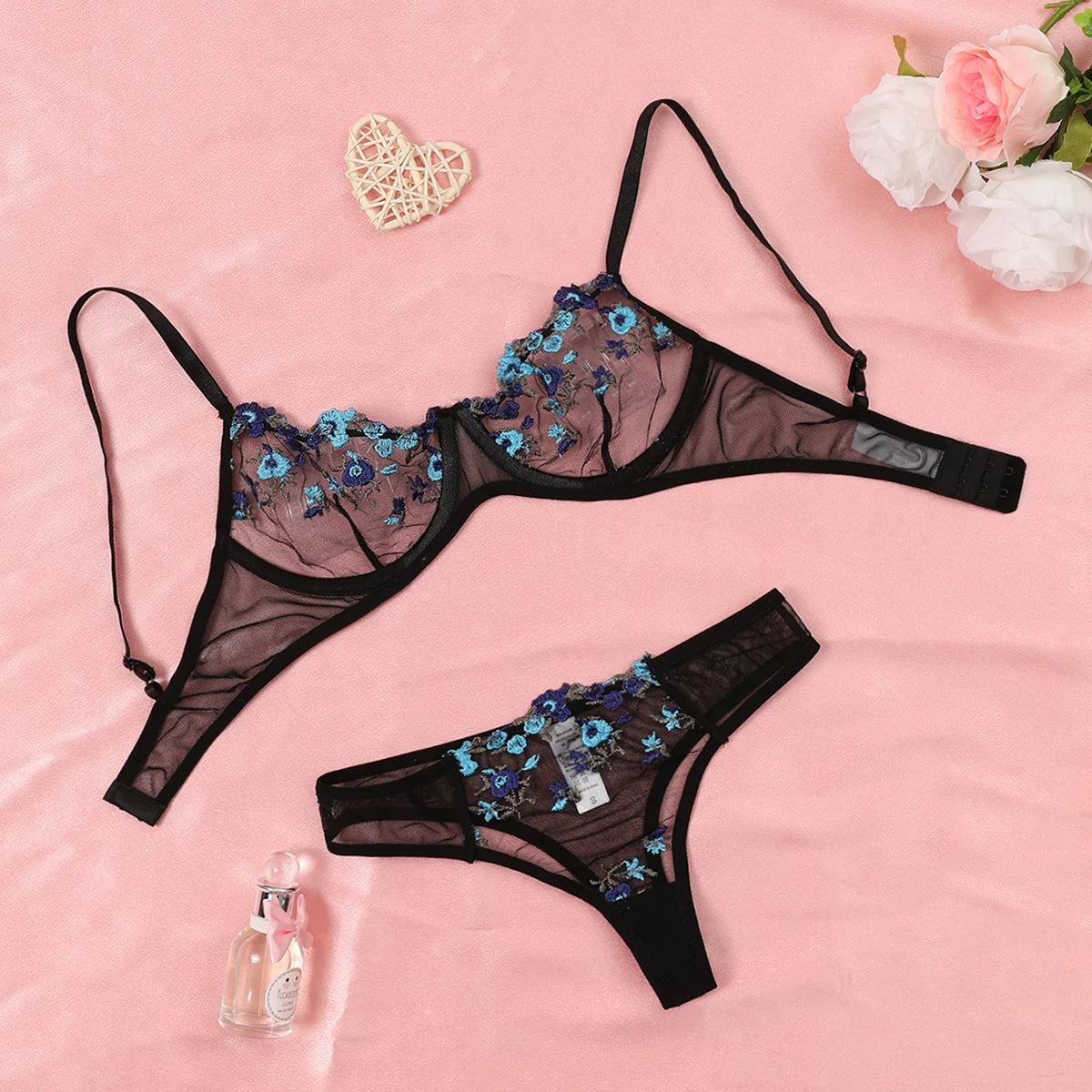 Maison Éternelle Embroidered Lace Set