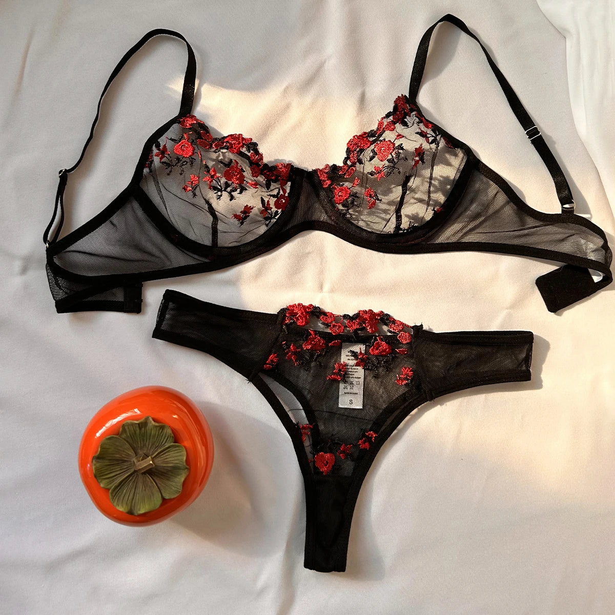 Maison Éternelle Embroidered Lace Set